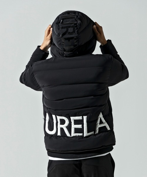 1piu1uguale3 RELAX（ウノピュウノウグァーレトレリラックス）の「1PIU1UGUALE3 RELAX/ウノピゥ ウノ ウグァーレ トレ リラックス/ 別注ロゴ中綿ブルゾン（ブルゾン・メンズ・ブラック・MEDIUM/LARGE/X-LARGE/XX-LARGE）」の3枚目の写真