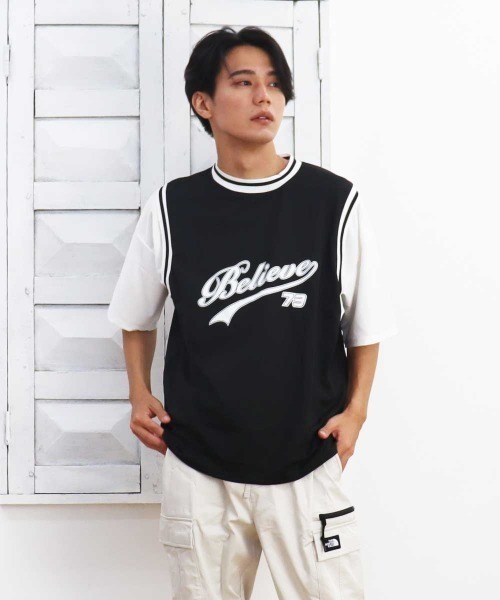 ARCHIVER(アーカイバ)の「【Bl】【LAnGe】レイヤードバスケ風シャツ 韓国系 韓国ファッション(Tシャツ/カットソー・メンズ・ホワイト/ブラック・MEDIUM/LARGE/X-LARGE)」の2枚目の写真