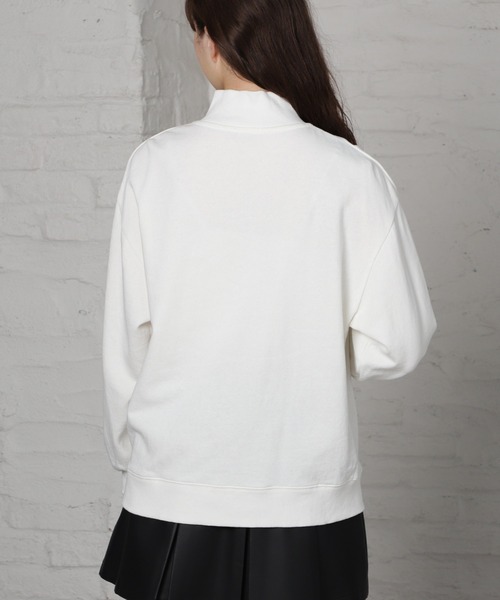 Honeys（ハニーズ）の「ジップ使いゆるトレーナー（スウェット・レディース・ブラック/グリーン/ブルー/ホワイト・L/M/S）」の9枚目の写真