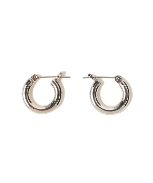 Ray BEAMS（レイビームス）の「ミニ フープ ピアス 15mm（ピアス（両耳用）・レディース・ブラック/シルバー/ゴールド・ONE SIZE）」の4枚目の写真