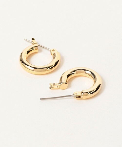 Ray BEAMS（レイビームス）の「ミニ フープ ピアス 15mm（ピアス（両耳用）・レディース・ブラック/シルバー/ゴールド・ONE SIZE）」の8枚目の写真