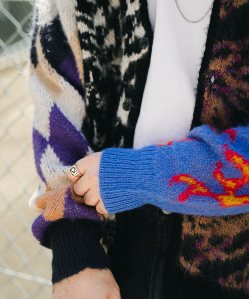 INHERIT（インヘリット）の「オーバーサイズ 総柄カーディガン（カーディガン/ボレロ・メンズ・ブラック系その他・MEDIUM/LARGE）」の15枚目の写真