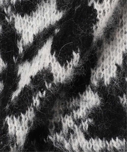 INHERIT（インヘリット）の「オーバーサイズ 総柄カーディガン（カーディガン/ボレロ・メンズ・ブラック系その他・MEDIUM/LARGE）」の8枚目の写真