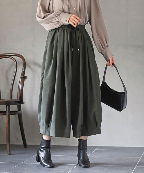 rps（アールピーエス）の「ツイル起毛ボリュームタックパンツ（その他パンツ・レディース・チャコールグレー/グレイッシュベージュ/ブラック/カーキ/モカ・フリー）」の5枚目の写真