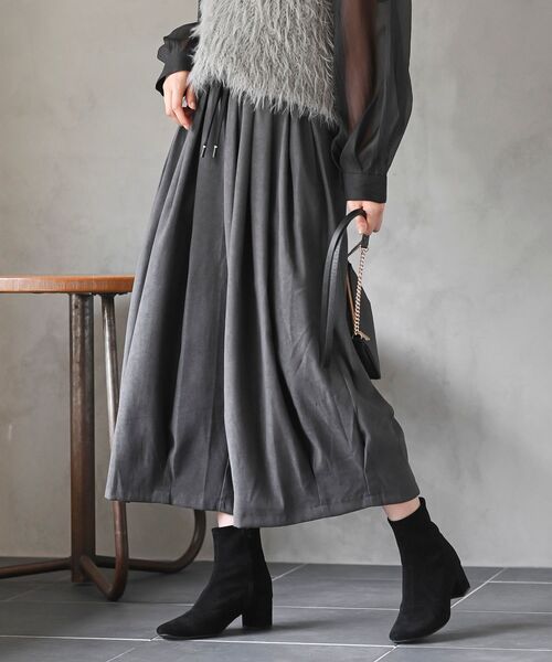 rps（アールピーエス）の「ツイル起毛ボリュームタックパンツ（その他パンツ・レディース・チャコールグレー/グレイッシュベージュ/ブラック/カーキ/モカ・フリー）」の3枚目の写真