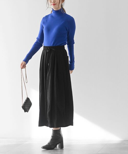 rps（アールピーエス）の「ツイル起毛ボリュームタックパンツ（その他パンツ・レディース・チャコールグレー/グレイッシュベージュ/ブラック/カーキ/モカ・フリー）」の7枚目の写真