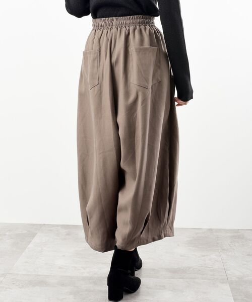rps（アールピーエス）の「ツイル起毛ボリュームタックパンツ（その他パンツ・レディース・チャコールグレー/グレイッシュベージュ/ブラック/カーキ/モカ・フリー）」の6枚目の写真