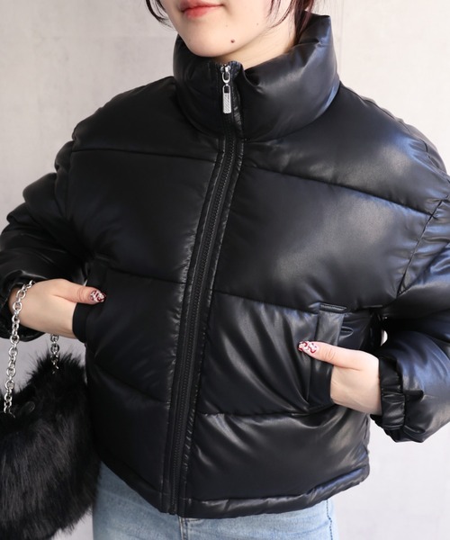 LAC-VERT(ラック・ヴェール)の「【選べる素材】新素材登場!コーデュロイ/合皮ダウン(ダウンジャケット/コート・レディース・ブラック/ブルー/ブラウン/ピンク/ホワイト/イエロー/パープル/アイボリー/ライトピンク/ライトイエロー/ライトブルー/ホワイト系その他/ブラック系その他/シルバー・S/M)」の6枚目の写真