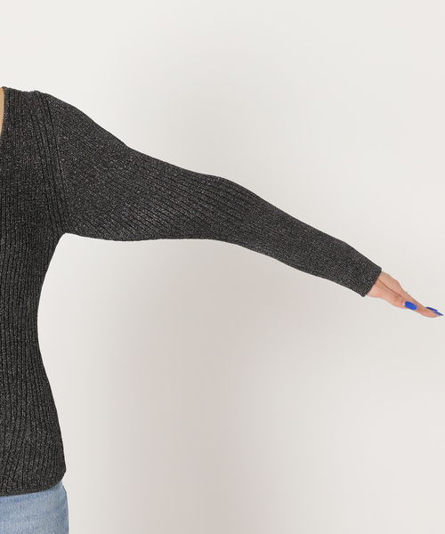 U by SPICK&SPAN(ユーバイスピックアンドスパン)の「ラメバックオープンニット(ニット/セーター・レディース・ブラック/パープル/ブルー・FREE)」の9枚目の写真