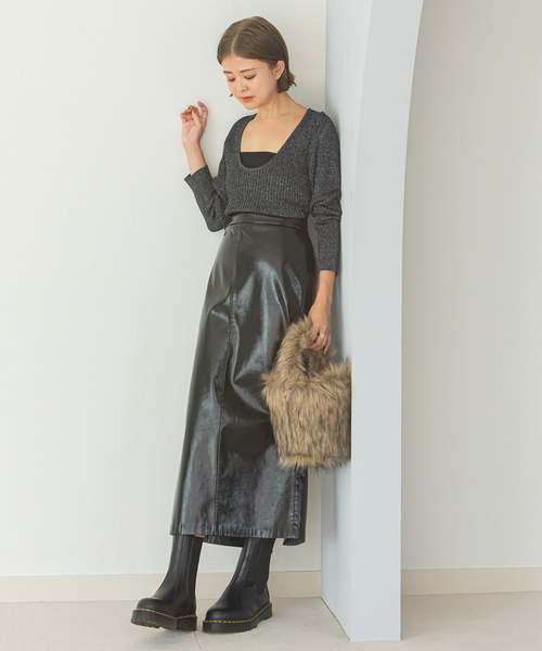 U by SPICK&SPAN(ユーバイスピックアンドスパン)の「ラメバックオープンニット(ニット/セーター・レディース・ブラック/パープル/ブルー・FREE)」の19枚目の写真