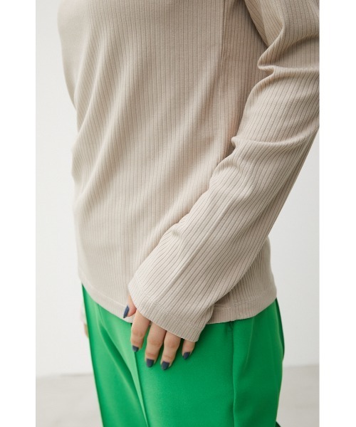 AZUL by moussy（アズールバイマウジー）の「BASIC RIB TURTLE NECK TOPS/ベーシックリブタートルネックトップス（Tシャツ/カットソー・レディース・グレイッシュベージュ/オレンジ/ダークブルー/ブラック・MEDIUM/SMALL）」の22枚目の写真