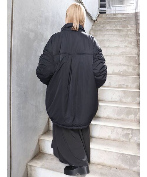 MURUA（ムルーア）の「ボリュームコクーンブルゾン（ブルゾン・レディース・ブラック/ブルー/アイボリー・FREE）」の11枚目の写真