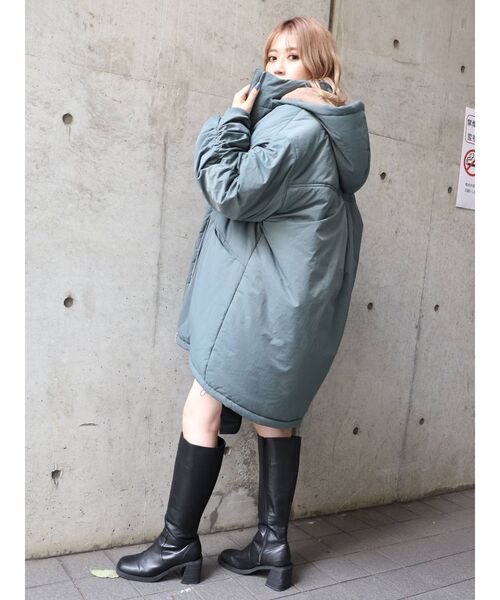 MURUA（ムルーア）の「ボリュームコクーンブルゾン（ブルゾン・レディース・ブラック/ブルー/アイボリー・FREE）」の19枚目の写真