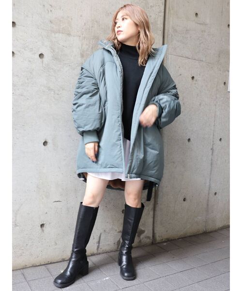 MURUA（ムルーア）の「ボリュームコクーンブルゾン（ブルゾン・レディース・ブラック/ブルー/アイボリー・FREE）」の20枚目の写真