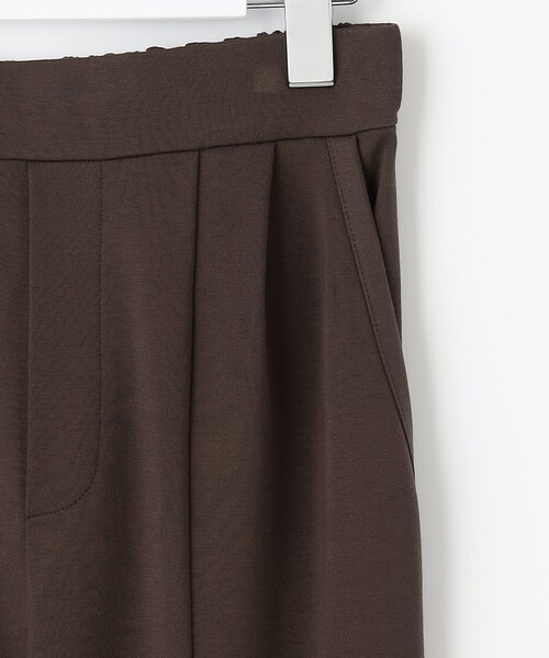 Feroux(フェルゥ)の「【洗える】ストレッチテーパード パンツ(その他パンツ・レディース・ブラック系/ベージュ系/ダークブラウン系・1/2)」の13枚目の写真