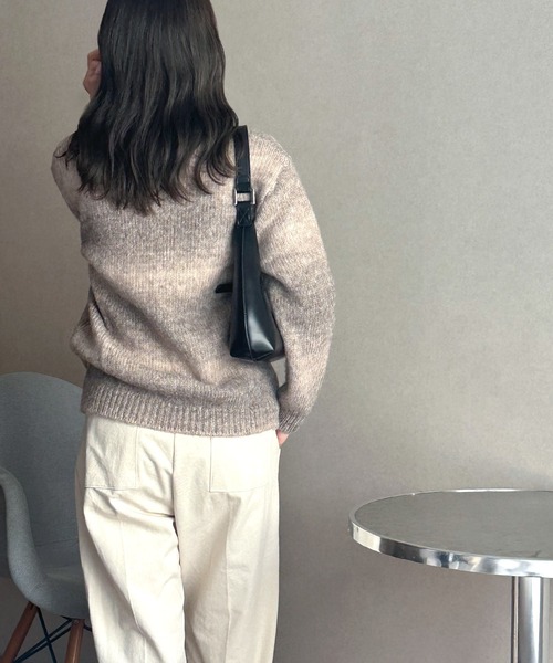 Isn't She?(イズントシー)の「グラデーションニット(ニット/セーター・レディース・ベージュ/ブラック・FREE)」の15枚目の写真
