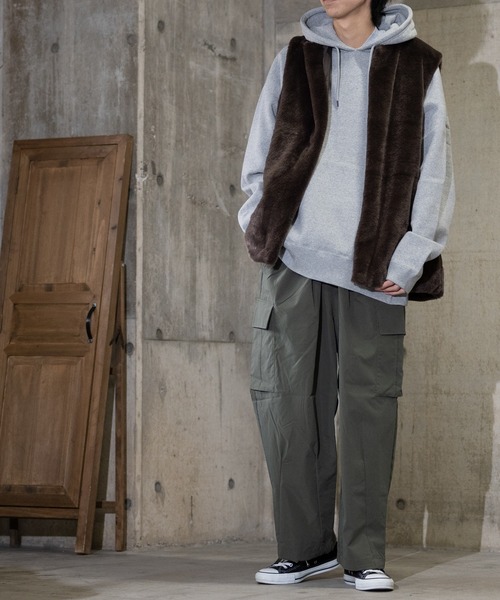 JOHN'S CLOSET(ジョンズクローゼット)の「【50】裏起毛 USAコットン ヘビーウェイト プルオーバー ビッグパーカー(パーカー・メンズ・グリーン/ブラック/チャコールグレー/ホワイト/ダークブルー/ベージュ/ブラウン/杢グレー・MEDIUM/LARGE)」の16枚目の写真