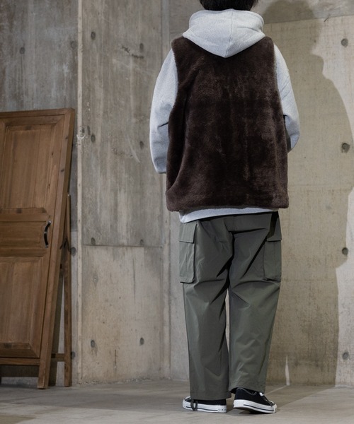 JOHN'S CLOSET(ジョンズクローゼット)の「【50】裏起毛 USAコットン ヘビーウェイト プルオーバー ビッグパーカー(パーカー・メンズ・グリーン/ブラック/チャコールグレー/ホワイト/ダークブルー/ベージュ/ブラウン/杢グレー・MEDIUM/LARGE)」の14枚目の写真