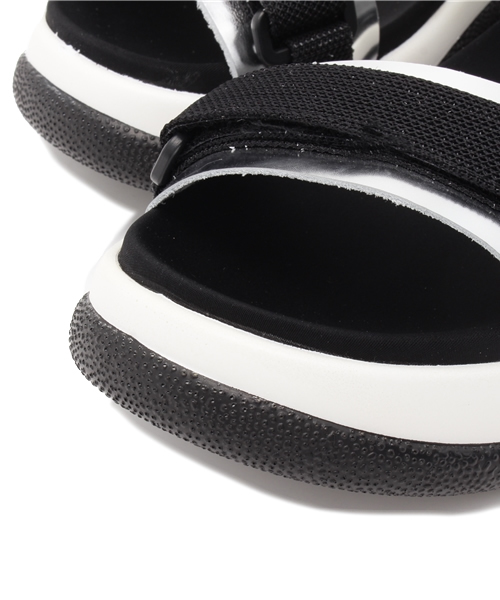 Jeffrey Campbell（ジェフリーキャンベル）の「(JEFFREY CAMPBELL FOR ROSE BUD) サイドスタッズ コンフォート サンダル（サンダル・レディース・ホワイト/シルバー×ブラック・38/36/39/37）」の9枚目の写真