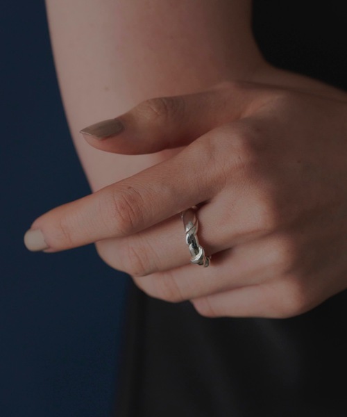 loni（ロニ）の「【金属アレルギー対応】ivy ring （デザインリング）/ニッケルフリーメッキ（リング・レディース・シルバー/ゴールド・#9/#11/#13）」の5枚目の写真