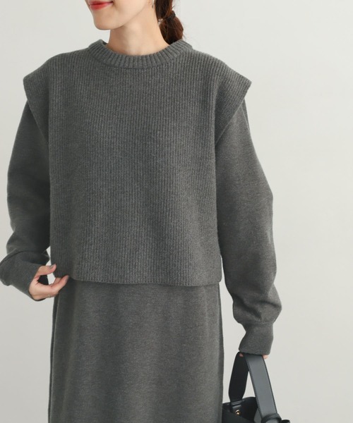 URBAN RESEARCH DOORS（アーバンリサーチドアーズ）の「ニットベストレイヤードワンピース（ワンピース・レディース・モカ/ブラック/チャコールグレー・MEDIUM）」の9枚目の写真