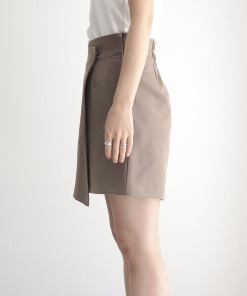 fredy emue（フレディエミュ）の「ラップミニスカパン（その他パンツ・レディース・ブラック/ベージュ・36/38）」の13枚目の写真