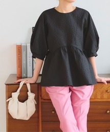 titivate（ティティベイト）の「ふくれジャガードペプラムトップス（Tシャツ/カットソー・レディース）」