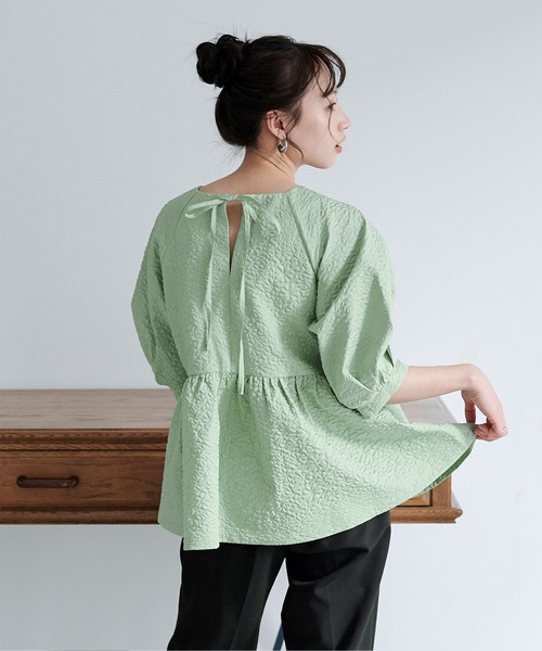 titivate（ティティベイト）の「ふくれジャガードペプラムトップス（Tシャツ/カットソー・レディース・アイボリー/ミント/ブラック/モカ・M/S）」の16枚目の写真