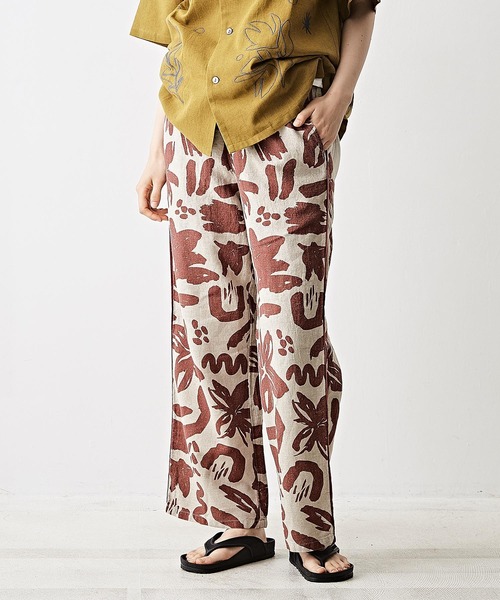 TOBILA（トビラ）の「リネンレーヨンフラワープリントワイドイージーパンツ（その他パンツ・レディース・グリーン/ブラウン/ブラック・M）」の3枚目の写真