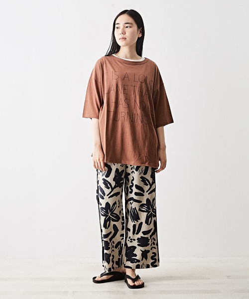 TOBILA（トビラ）の「リネンレーヨンフラワープリントワイドイージーパンツ（その他パンツ・レディース・グリーン/ブラウン/ブラック・M）」の5枚目の写真