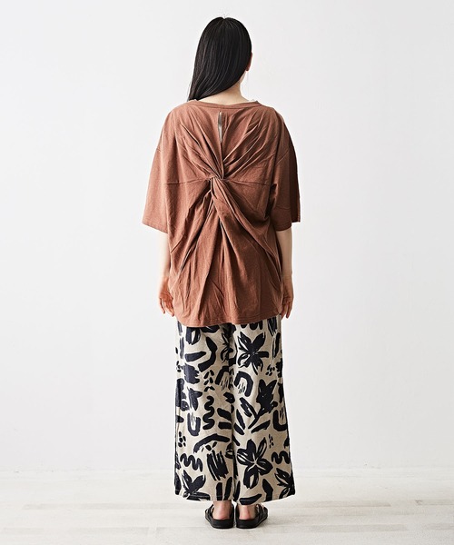 TOBILA（トビラ）の「リネンレーヨンフラワープリントワイドイージーパンツ（その他パンツ・レディース・グリーン/ブラウン/ブラック・M）」の7枚目の写真