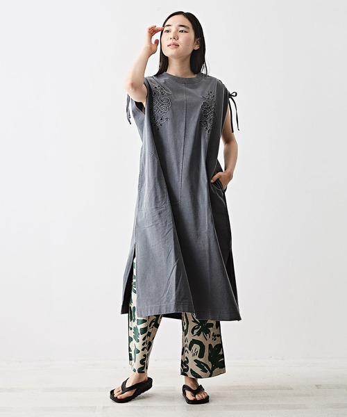 TOBILA（トビラ）の「リネンレーヨンフラワープリントワイドイージーパンツ（その他パンツ・レディース・グリーン/ブラウン/ブラック・M）」の13枚目の写真