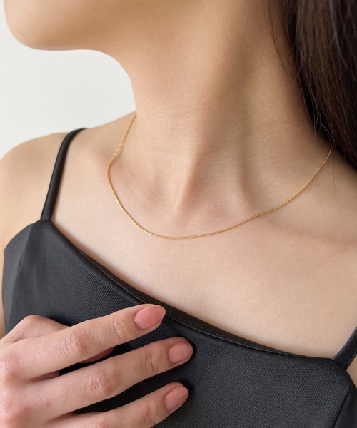 iso（イソ）の「【ステンレス】１mmスネークチェーンネックレス（ネックレス・レディース・シルバー/ゴールド・FREE）」の2枚目の写真