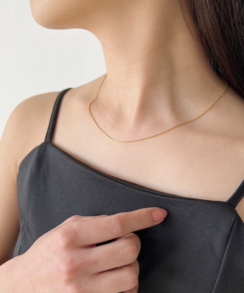 iso（イソ）の「【ステンレス】１mmスネークチェーンネックレス（ネックレス・レディース・シルバー/ゴールド・FREE）」の8枚目の写真