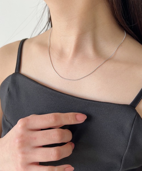 iso（イソ）の「【ステンレス】１mmスネークチェーンネックレス（ネックレス・レディース・シルバー/ゴールド・FREE）」の14枚目の写真