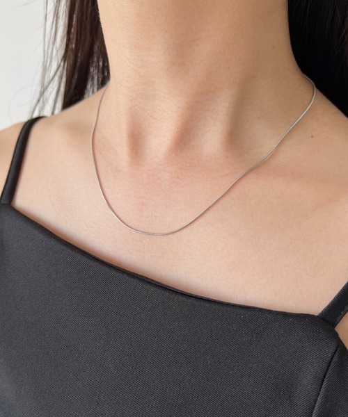 iso（イソ）の「【ステンレス】１mmスネークチェーンネックレス（ネックレス・レディース・シルバー/ゴールド・FREE）」の13枚目の写真
