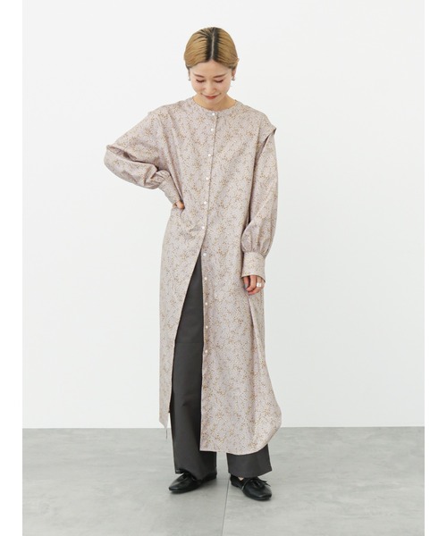 Samansa Mos2 blue（サマンサモスモスブルー）の「ドット花柄ワンピース（ワンピース・レディース・グリーン/ネイビー/ベージュ・ﾌﾘ-）」の2枚目の写真