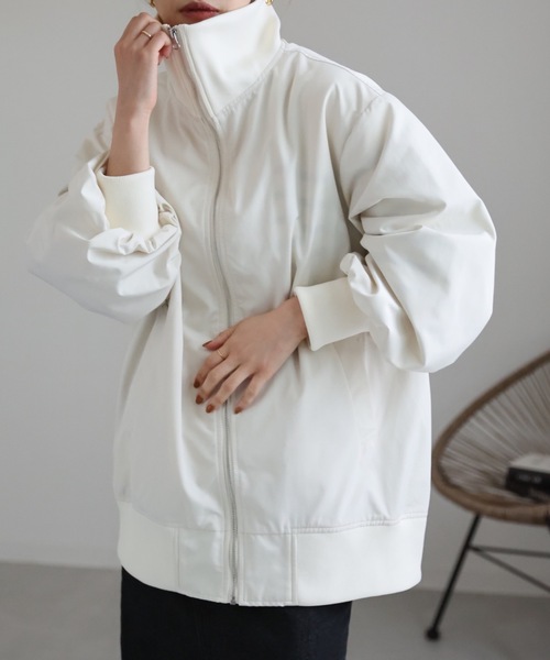 ap retro（アプレトロ）の「カラーリブスタンドブルゾン（ブルゾン・レディース・アイボリー/ブラック/カーキ・FREE）」の4枚目の写真