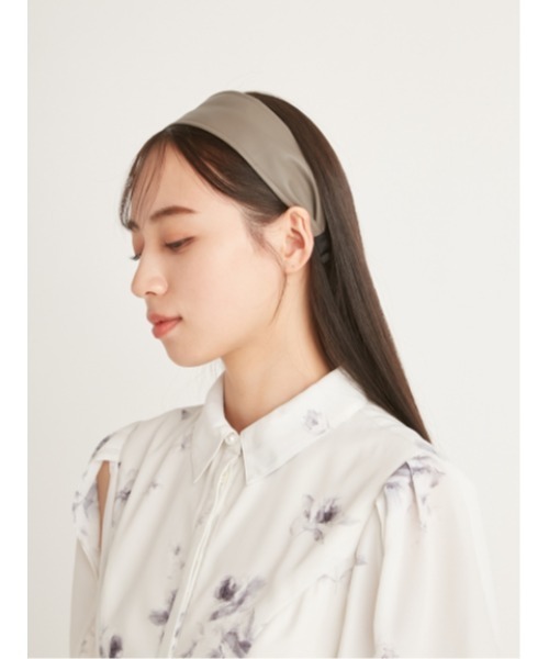 SNIDEL(スナイデル)の「ソフトカチューシャ(カチューシャ・レディース・ブラック/モカ・FREE)」の8枚目の写真