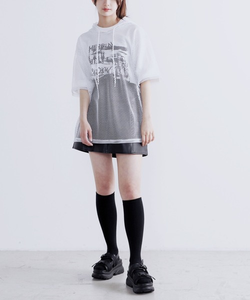 Figments（フィグメンツ）の「ロゴグラフィック Tシャツ（Tシャツ/カットソー・レディース・ブラック/ホワイト・FREE）」の13枚目の写真