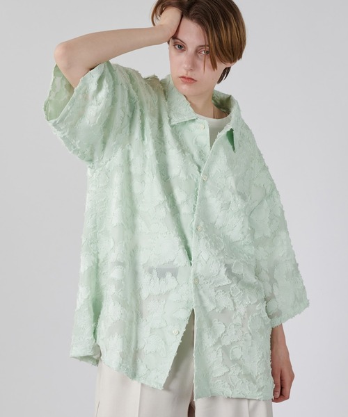 ONCILY（オンシェリー）の「SHEER JACQUARD FLOWER SHIRT / ジャガードフラワーシアーシャツ（シャツ/ブラウス・メンズ・ブルー/オフホワイト/ライトグリーン・MEDIUM/SMALL/LARGE）」の14枚目の写真