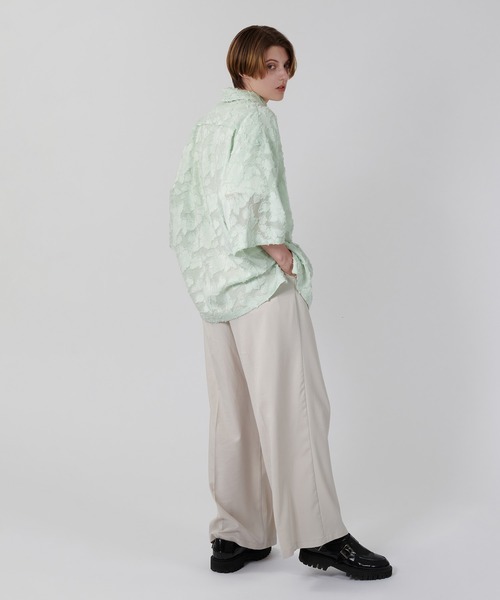 ONCILY（オンシェリー）の「SHEER JACQUARD FLOWER SHIRT / ジャガードフラワーシアーシャツ（シャツ/ブラウス・メンズ・ブルー/オフホワイト/ライトグリーン・MEDIUM/SMALL/LARGE）」の20枚目の写真