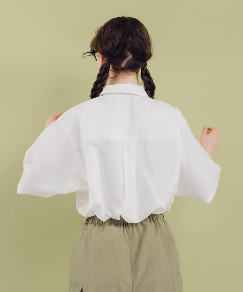 MUHET（ミュエータ）の「ハーフジップシャツ（シャツ/ブラウス・レディース・ネイビー/ベージュ/グリーン/オフホワイト・MEDIUM/X-LARGE）」の9枚目の写真