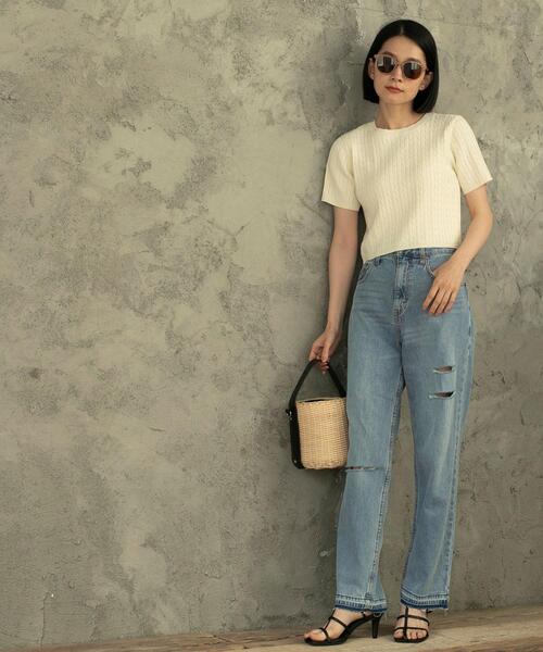 coen（コーエン）の「ストレートダメージデニムパンツ（デニムパンツ・レディース・ライトブルー/ホワイト・M/S/L）」の4枚目の写真