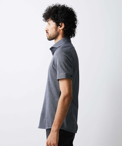 MICHEL KLEIN HOMME   （ミッシェルクランオム）の「《日本製》ストレッチラッセル半袖シャツ（シャツ/ブラウス・メンズ・ネイビー/ラベンダー/ホワイト・MEDIUM/LARGE/X-LARGE）」の5枚目の写真