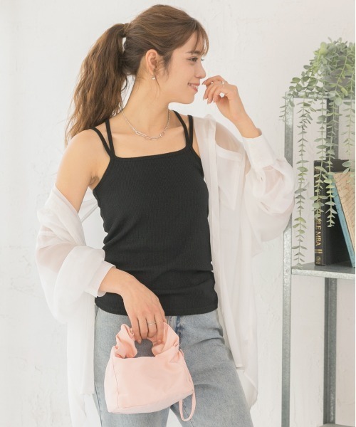 ad thie(アドティエ)の「ダブルストラップ バッククロスキャミソール(キャミソール・レディース・アイボリー/オフホワイト/グレー/ブラック/ピンク・SMALL/MEDIUM/LARGE)」の11枚目の写真