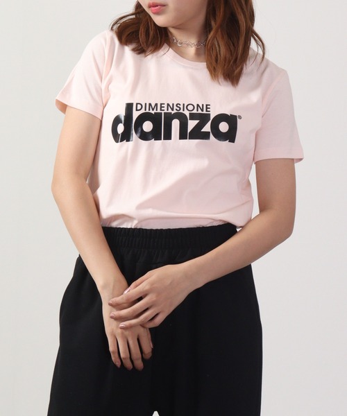 DIMENSIONE danza(ディメンシオーネ ダンツァ)の「DIMENSIONE danza フロントロゴTシャツ(Tシャツ/カットソー・レディース・ブラック/ピンク系/ホワイト/ブルー/ライトピンク/イエロー・XS/M/S)」の6枚目の写真