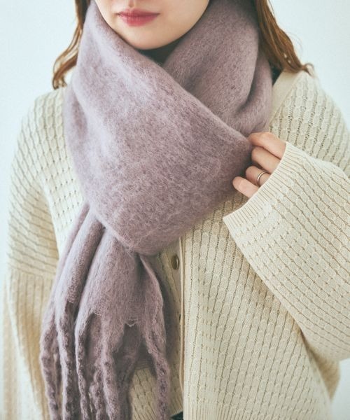 mysty woman（ミスティウーマン）の「ブークレ無地ストール 961439（ストール/ショール・レディース・チャコールグレー/パープル/アイボリー・FREE）」の3枚目の写真