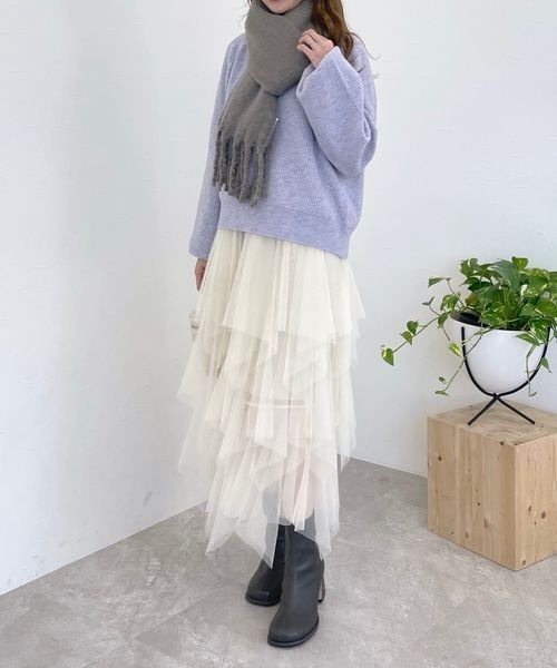 mysty woman（ミスティウーマン）の「ブークレ無地ストール 961439（ストール/ショール・レディース・チャコールグレー/パープル/アイボリー・FREE）」の17枚目の写真