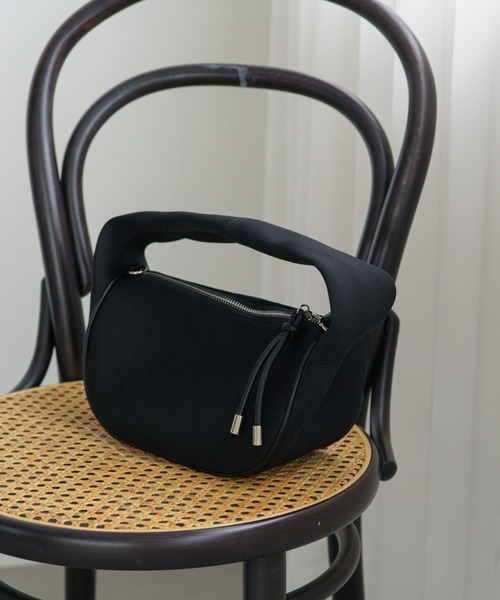 Kastane(カスタネ)の「【2023AWアイテム】ハーフムーンBAG(ハンドバッグ・レディース・アイボリー/ブラック・FREE)」の10枚目の写真